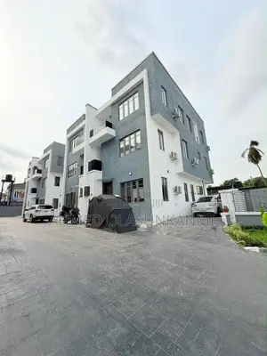 Furnished 4bdrm Duplex in Anthony Village for sale