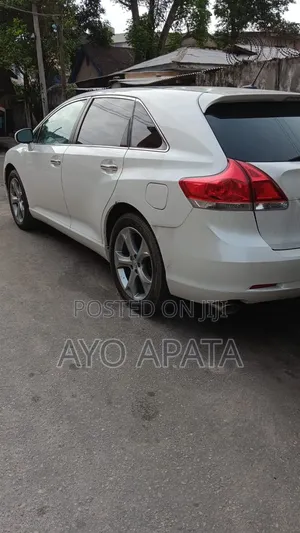 Toyota Venza 2009 White