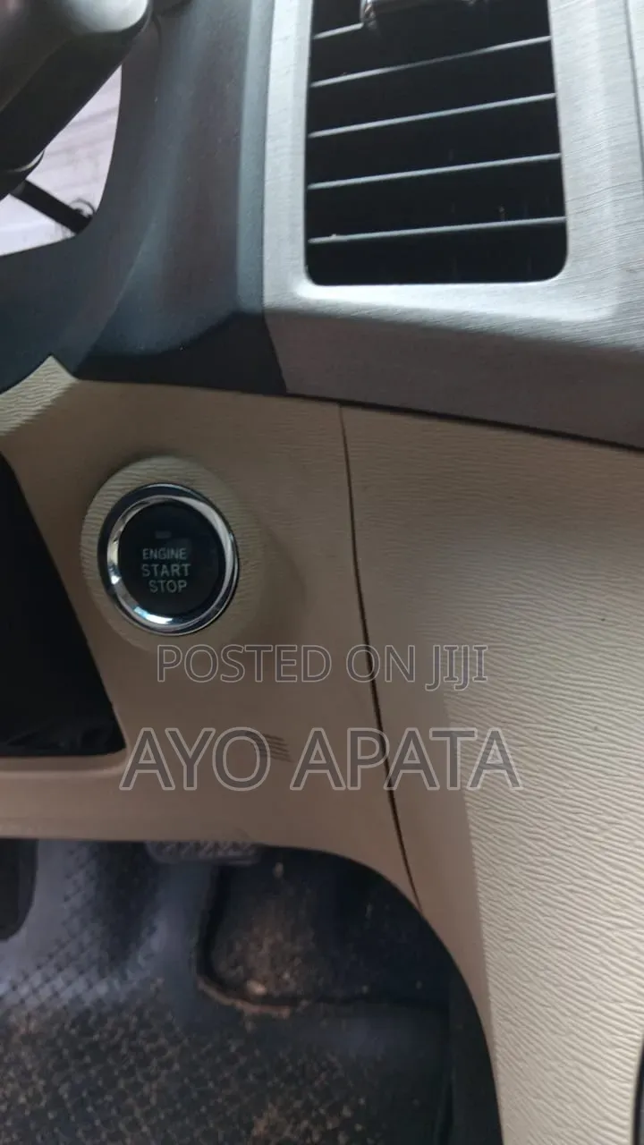 Toyota Venza 2009 White