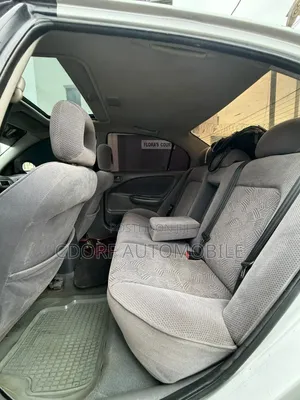 Toyota Avensis 2003 Silver