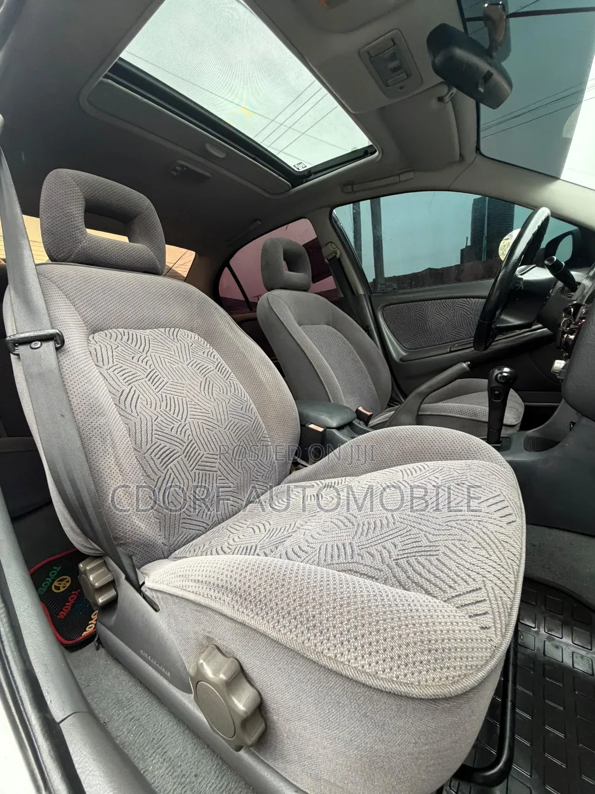 Toyota Avensis 2003 Silver
