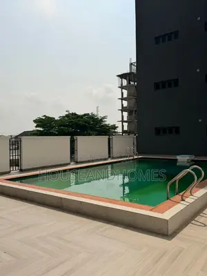4bdrm Maisonette in Lekki Phase 1 for rent