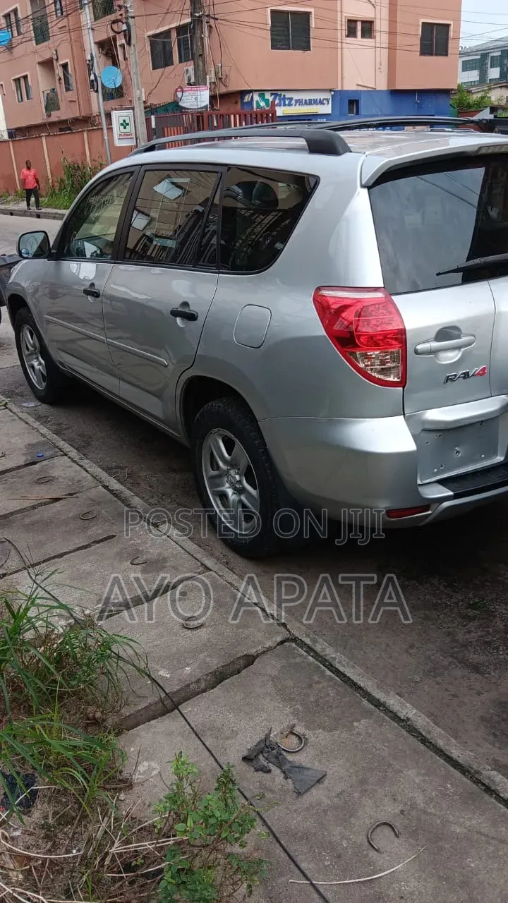 Toyota RAV4 2008 Silver
