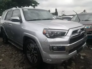 Toyota 4-Runner 2015 Silver