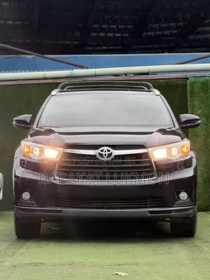 Toyota Highlander XLE 4dr SUV AWD (3.5L 6cyl 6A) 2015 Black