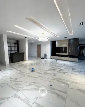 3bdrm Apartment in Lekki Phase 1 for rent