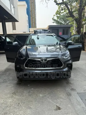 Toyota Highlander 2022 Gray