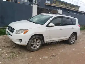 Toyota RAV4 2007 White