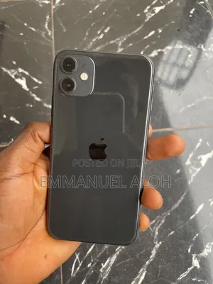 Apple iPhone 11 64 GB Black