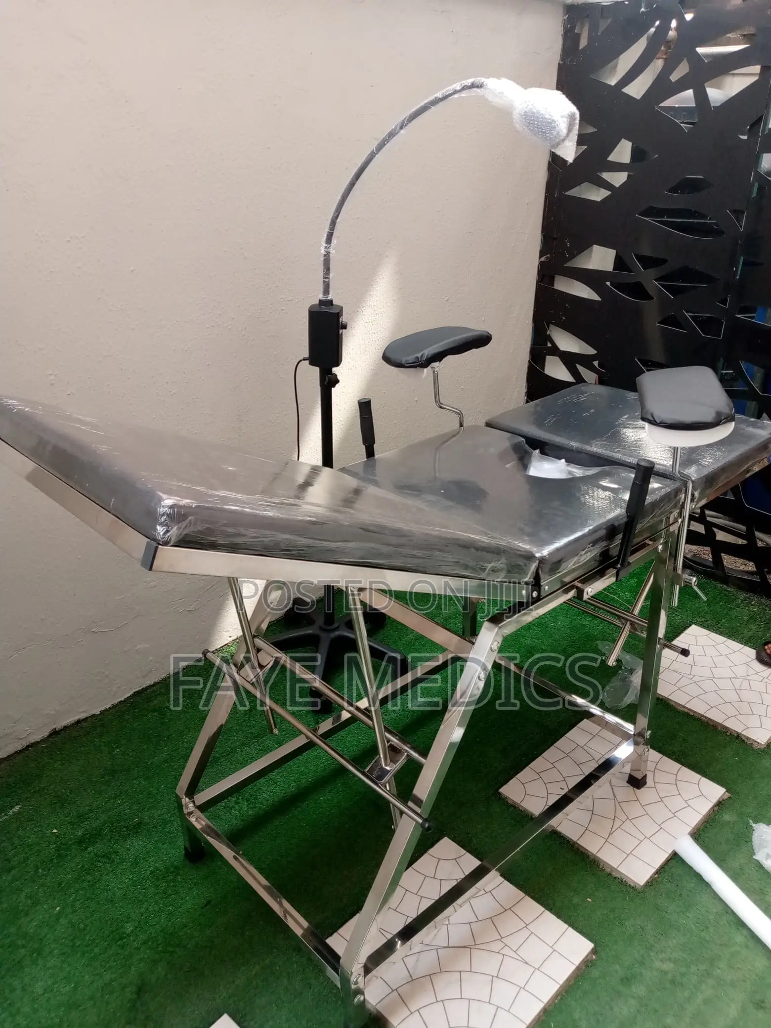 Delivery Couch