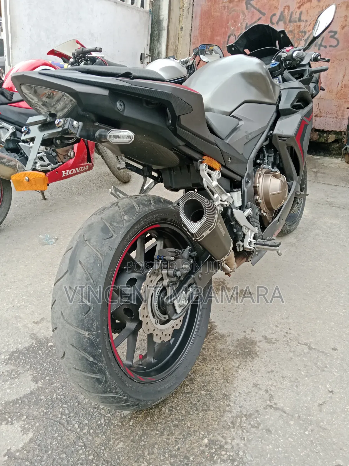 Honda CBR 2022 Beige
