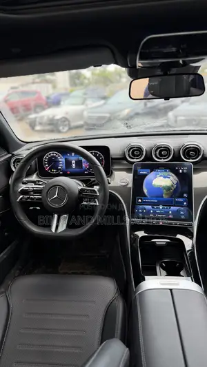 Mercedes-Benz C-Class 2024