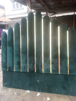 Bedframe 4 1/2 by 6