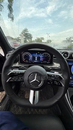 Mercedes-Benz C-Class 2024