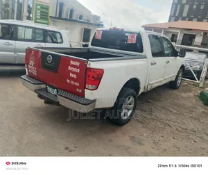 Nissan Titan 2009 White