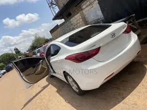 Hyundai Elantra Limited 2012 White