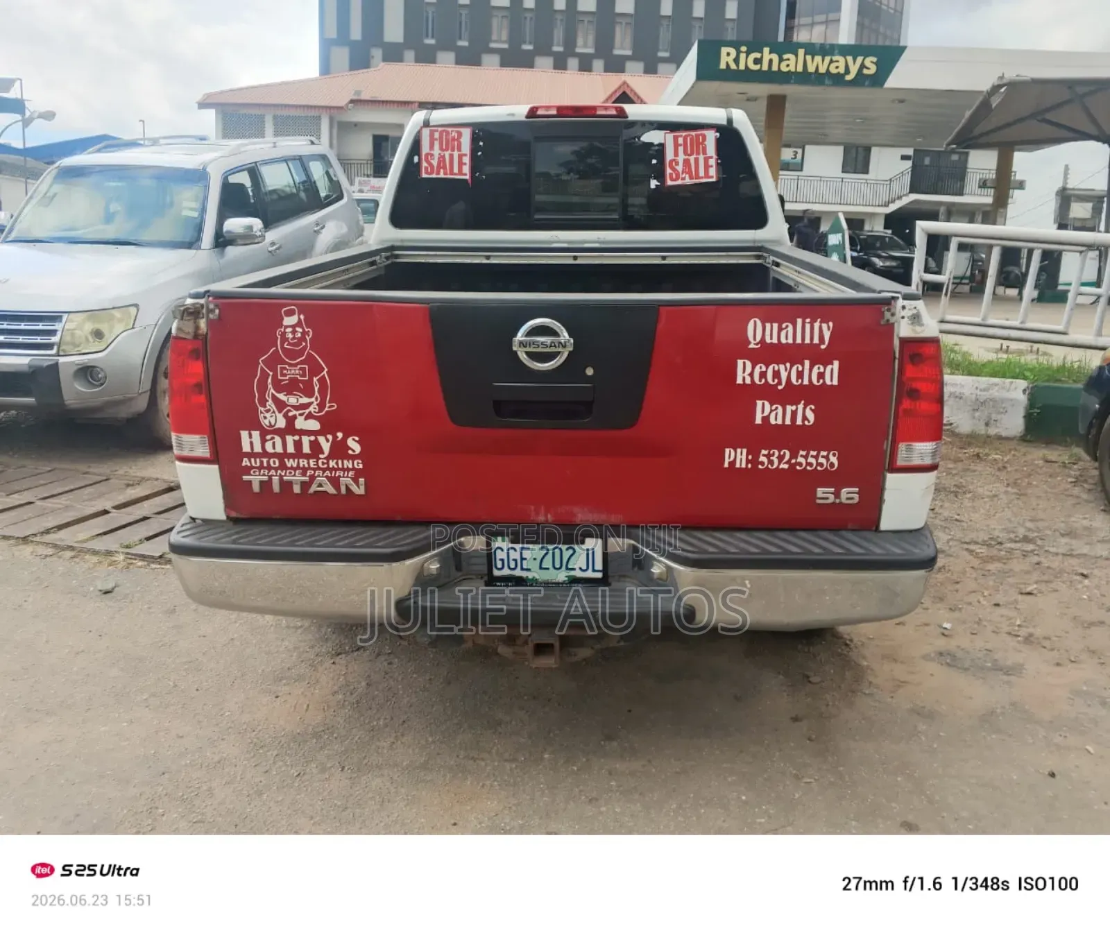 Nissan Titan 2009 White