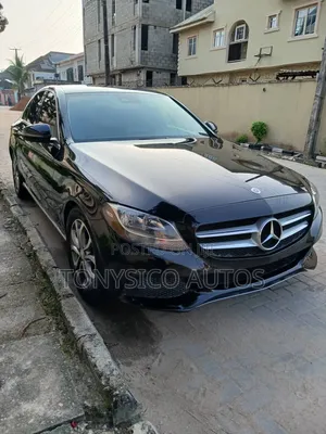 Mercedes-Benz C300 2016 Black
