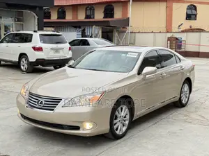 Lexus ES 350 2012 Gold