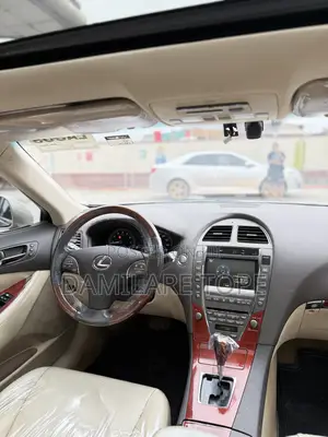 Lexus ES 350 2012 Gold