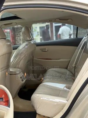Lexus ES 350 2012 Gold