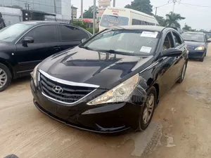 Hyundai Sonata SE 2.0T Sedan FWD (2.0L 4cyl 6A) 2013 Black