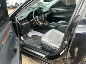 Lexus ES 2014 Black