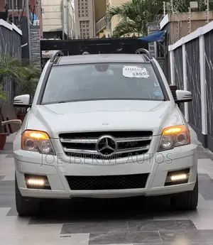 Mercedes-Benz GLK-Class 350 4MATIC 2011 White