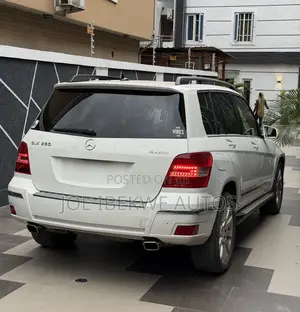 Mercedes-Benz GLK-Class 350 4MATIC 2011 White
