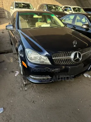 Mercedes-Benz C300 2013 Black