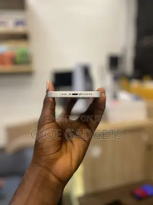 Apple iPhone 13 256 GB White