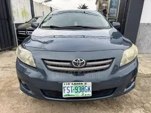 Toyota Corolla LE 4dr Sedan (1.8L 4cyl 4A) 2010 Blue