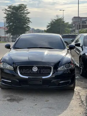 Jaguar XJ 2011 Black