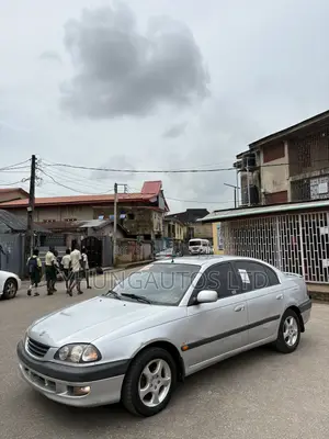 Toyota Avensis 2.0 Sedan Automatic 2003 Silver