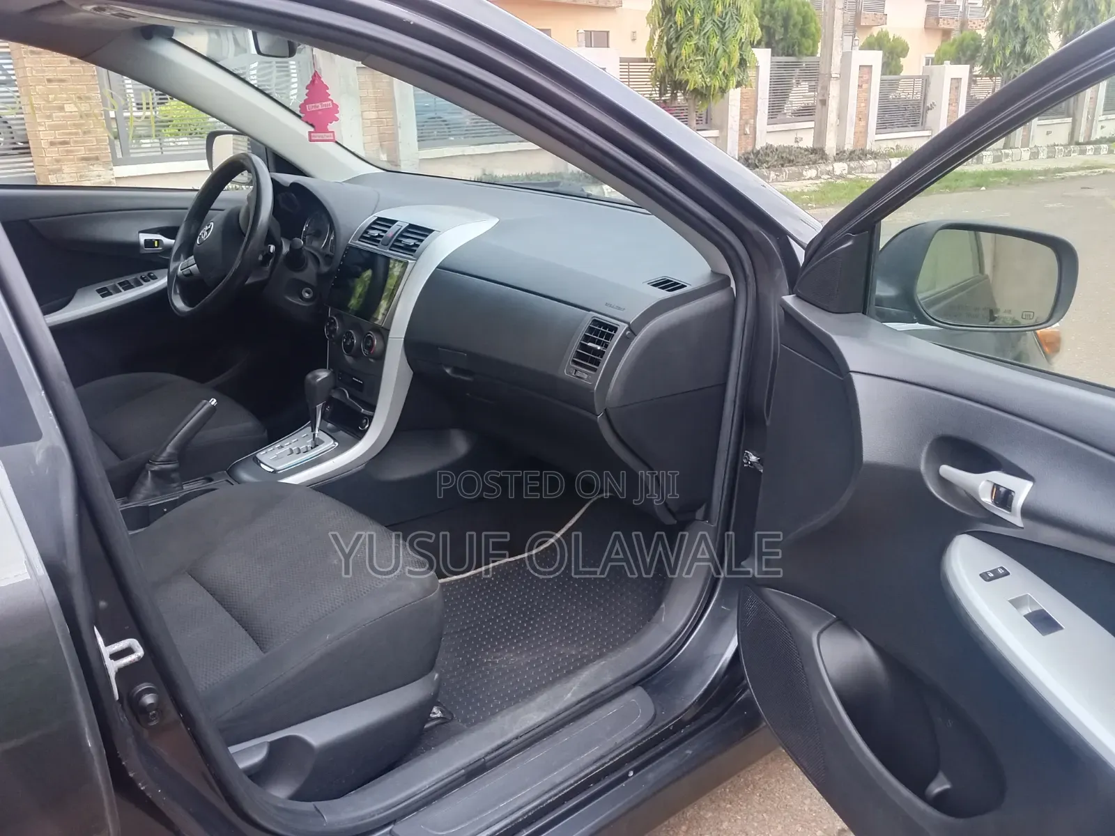Toyota Corolla S 4dr Sedan (1.8L 4cyl 4A) 2012 Gray