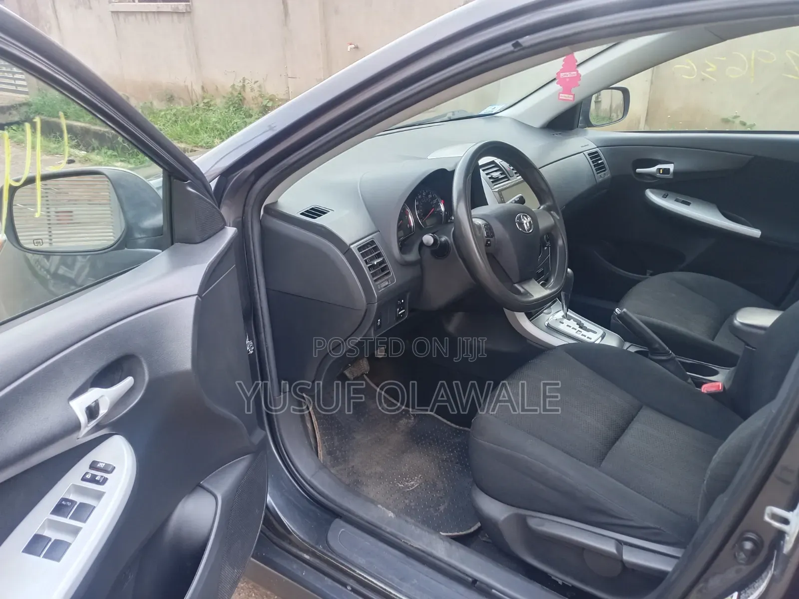 Toyota Corolla S 4dr Sedan (1.8L 4cyl 4A) 2012 Gray
