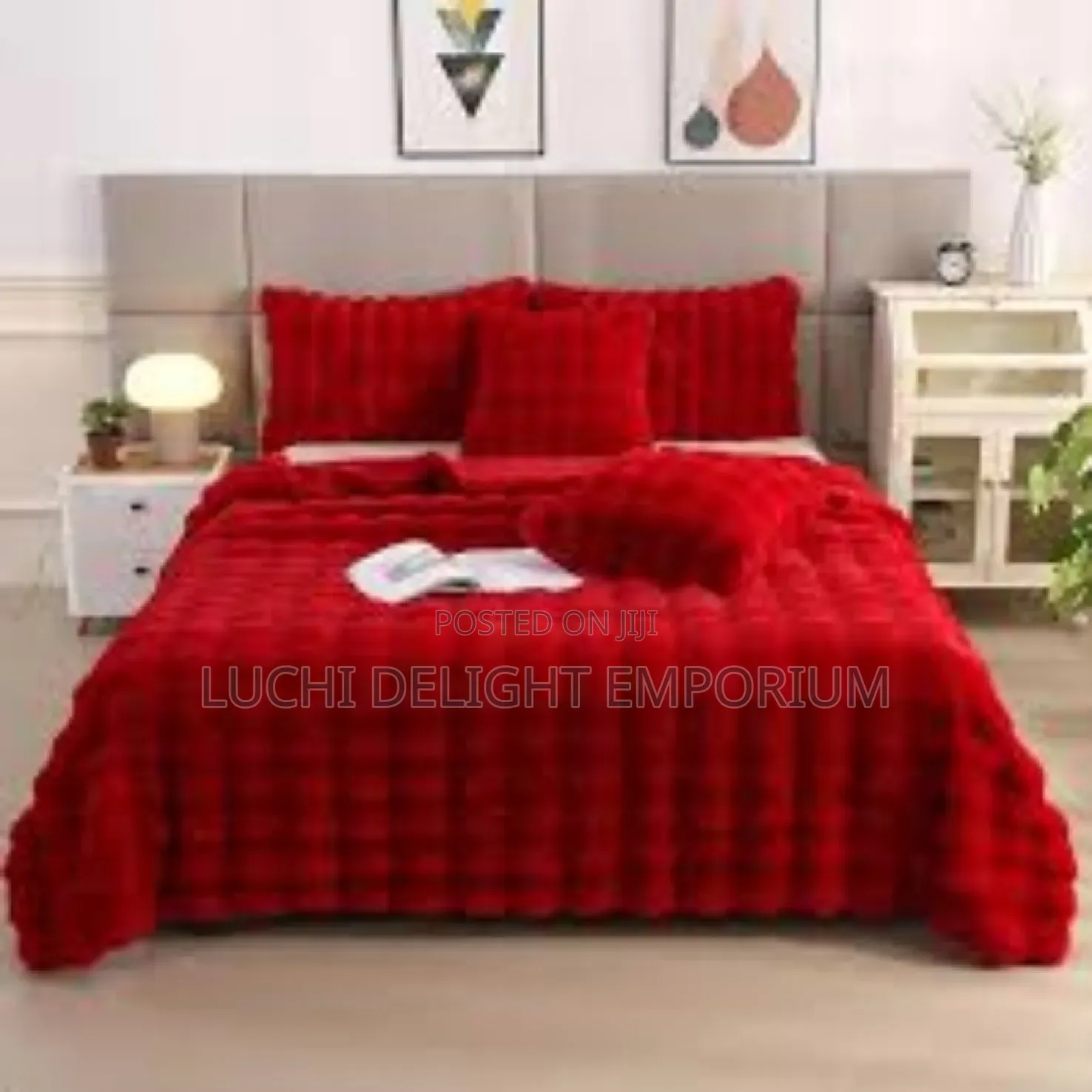 Luxury Red Rabbit Fur Duvet Bedsheet and 4 Pillowcase Set