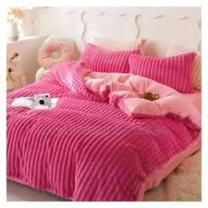  Luxury Pink Rabbit Fur Duvet Bedsheet and 4 Pillowcase Set 