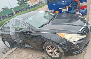 Hyundai Sonata 2012 Black