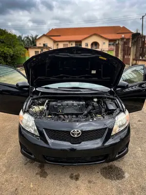 Toyota Corolla LE 4dr Sedan (1.8L 4cyl 4A) 2011 Black
