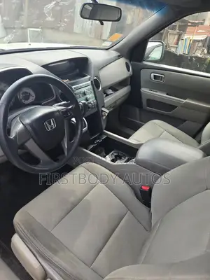 Honda Pilot 2011 Silver