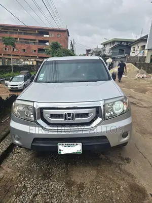 Honda Pilot 2011 Silver