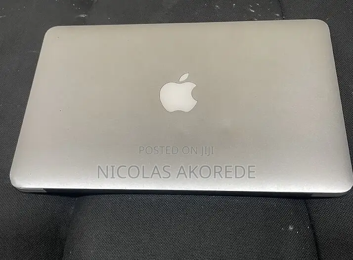 Laptop Apple MacBook 2011 4GB Apple M5 Pro SSD 60GB