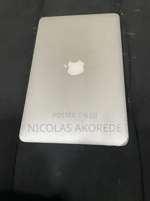 Laptop Apple MacBook 2011 4GB Apple M5 Pro SSD 60GB