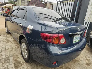 Toyota Corolla 2010 Blue