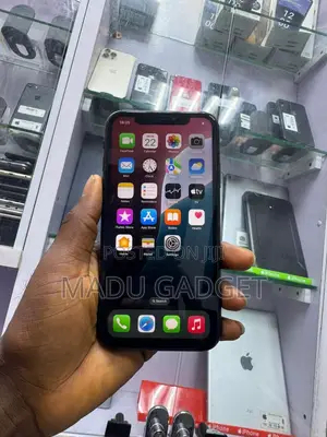 Apple iPhone XR 64 GB Black