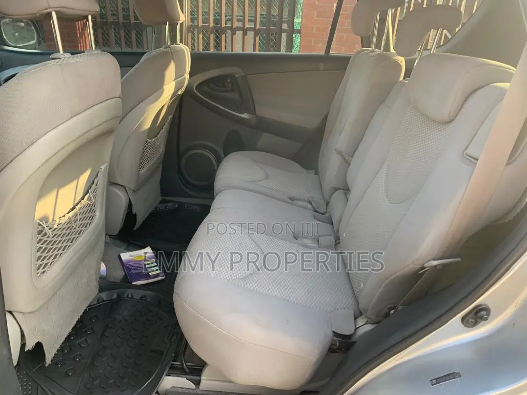 Toyota RAV4 2008 Silver