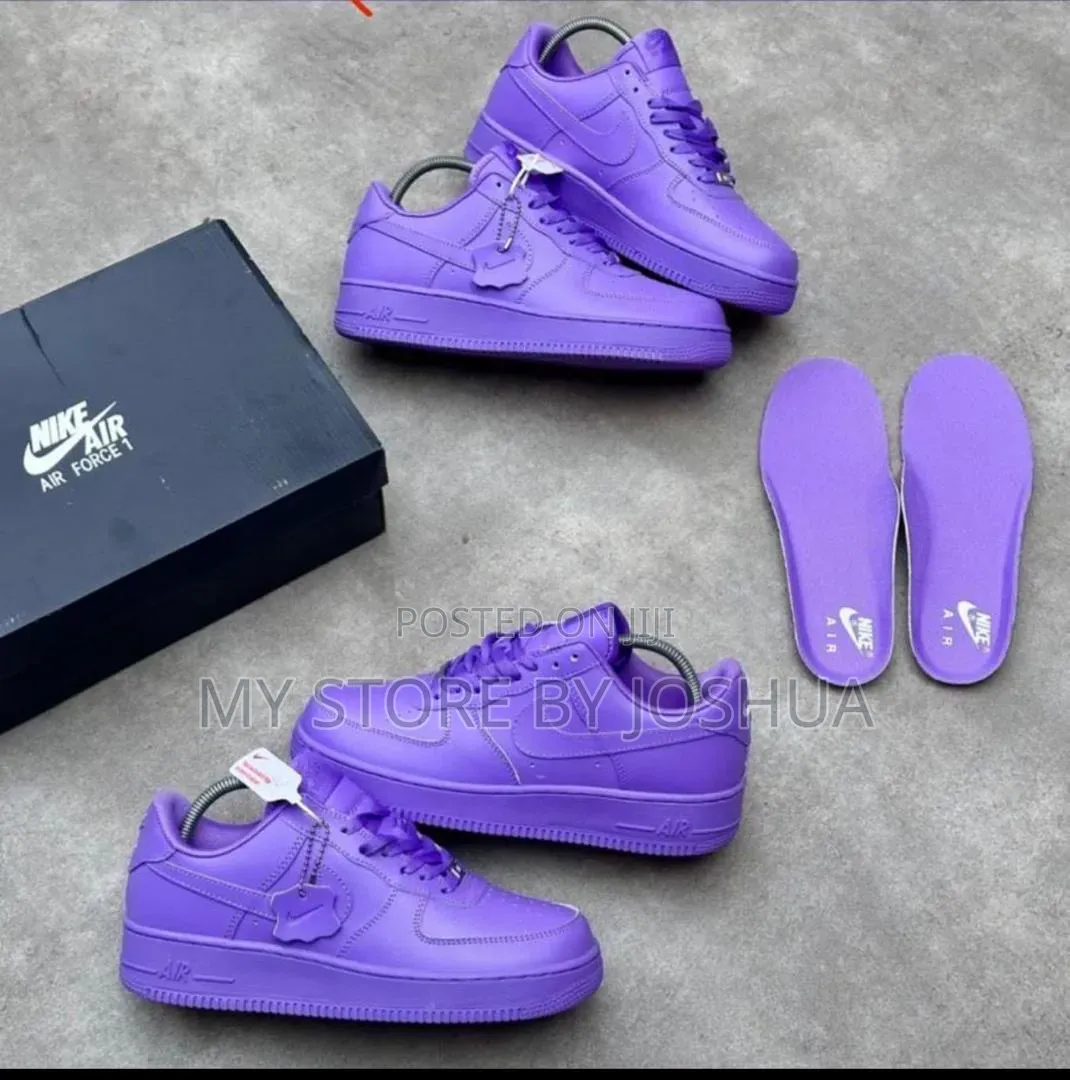 Nike Sneakers