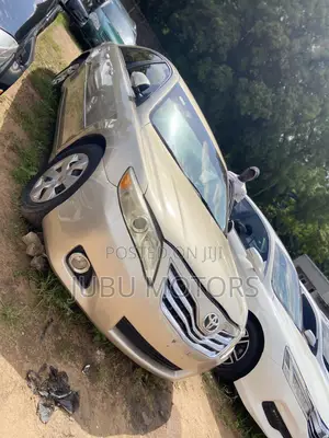 Toyota Camry 2.4 LE 2008 Gold