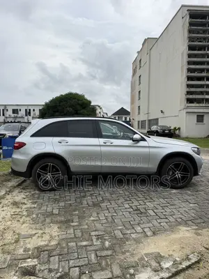 Mercedes-Benz GLC-Class 2017 Silver
